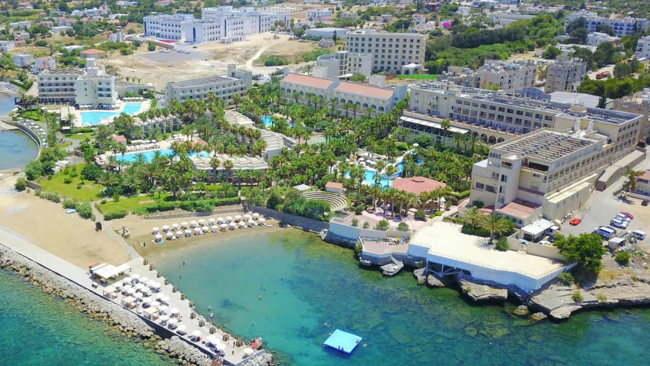 Oscar Beachfront Resort & Spa & Casino Kyrenia  Eksteriør billede