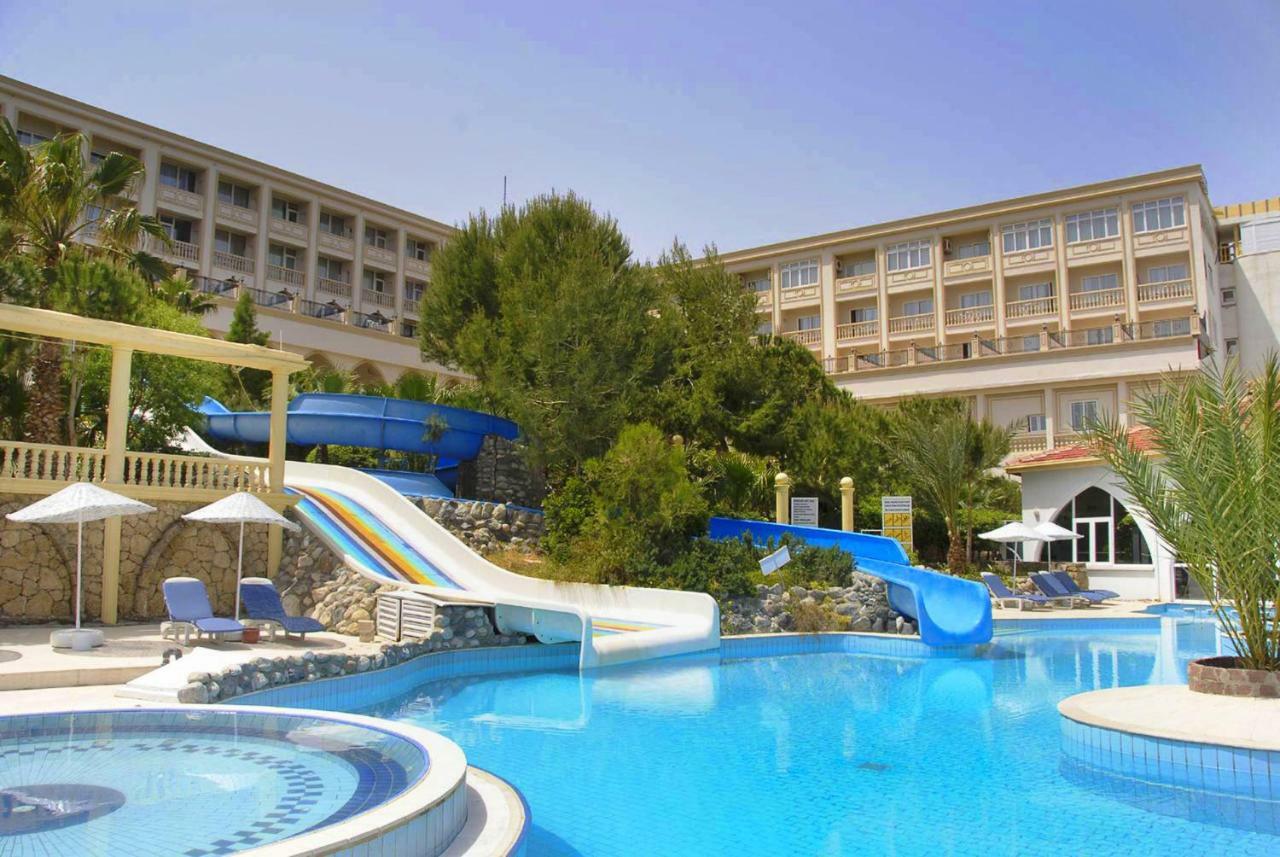 Oscar Beachfront Resort & Spa & Casino Kyrenia  Eksteriør billede