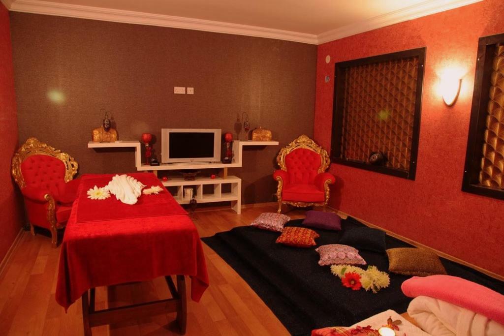 Oscar Beachfront Resort & Spa & Casino Kyrenia  Eksteriør billede