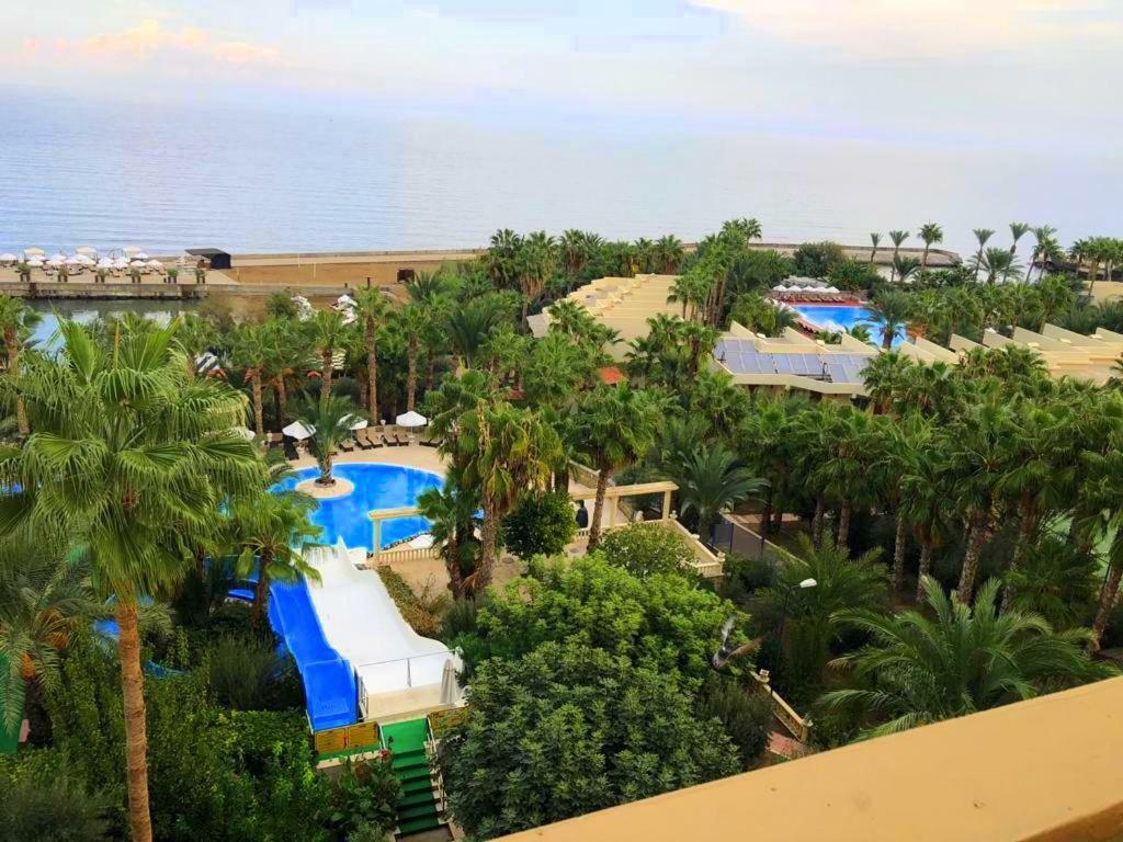 Oscar Beachfront Resort & Spa & Casino Kyrenia  Eksteriør billede